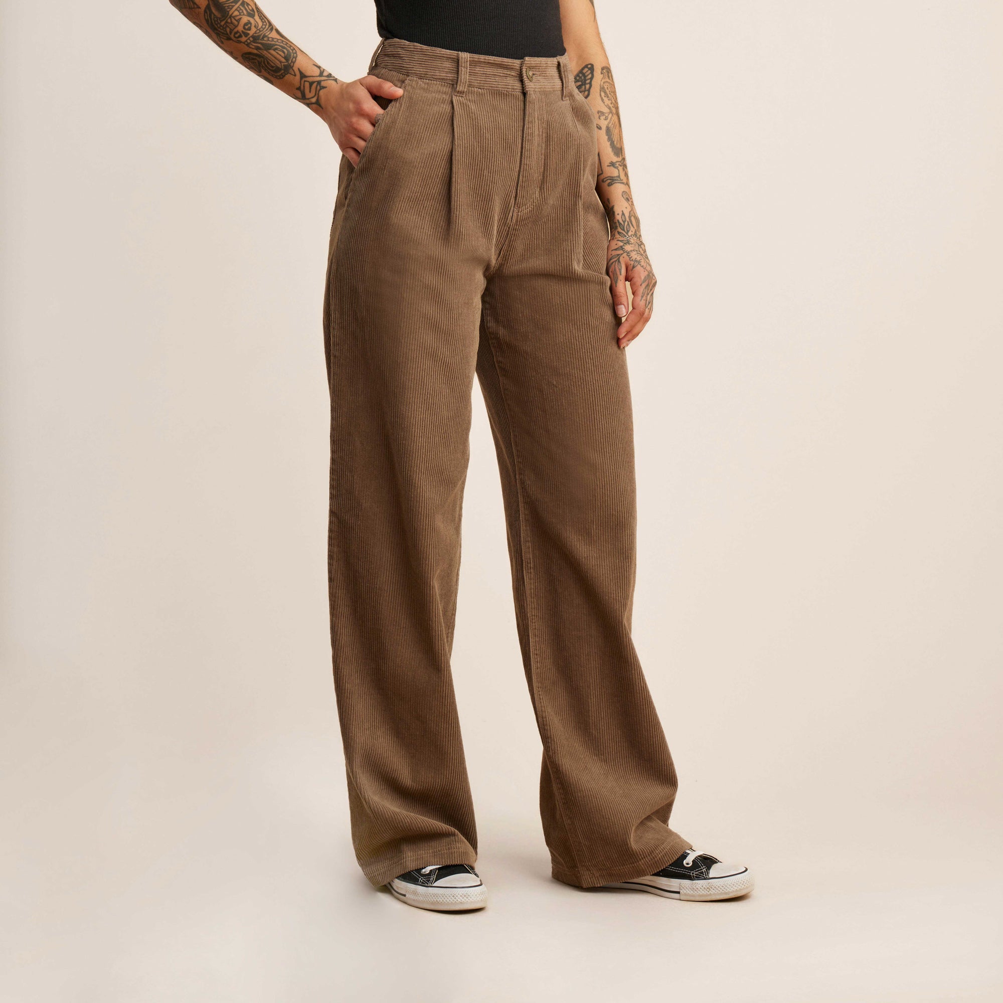 35 Best Pairs of Corduroy Pants for Women - Corduroy Pants 2022